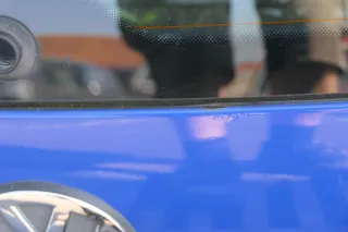 VW Polo 6N2 Heckklappe Klappe hinten Kofferraumklappe blau LA5C - Scheibe - Bild 4