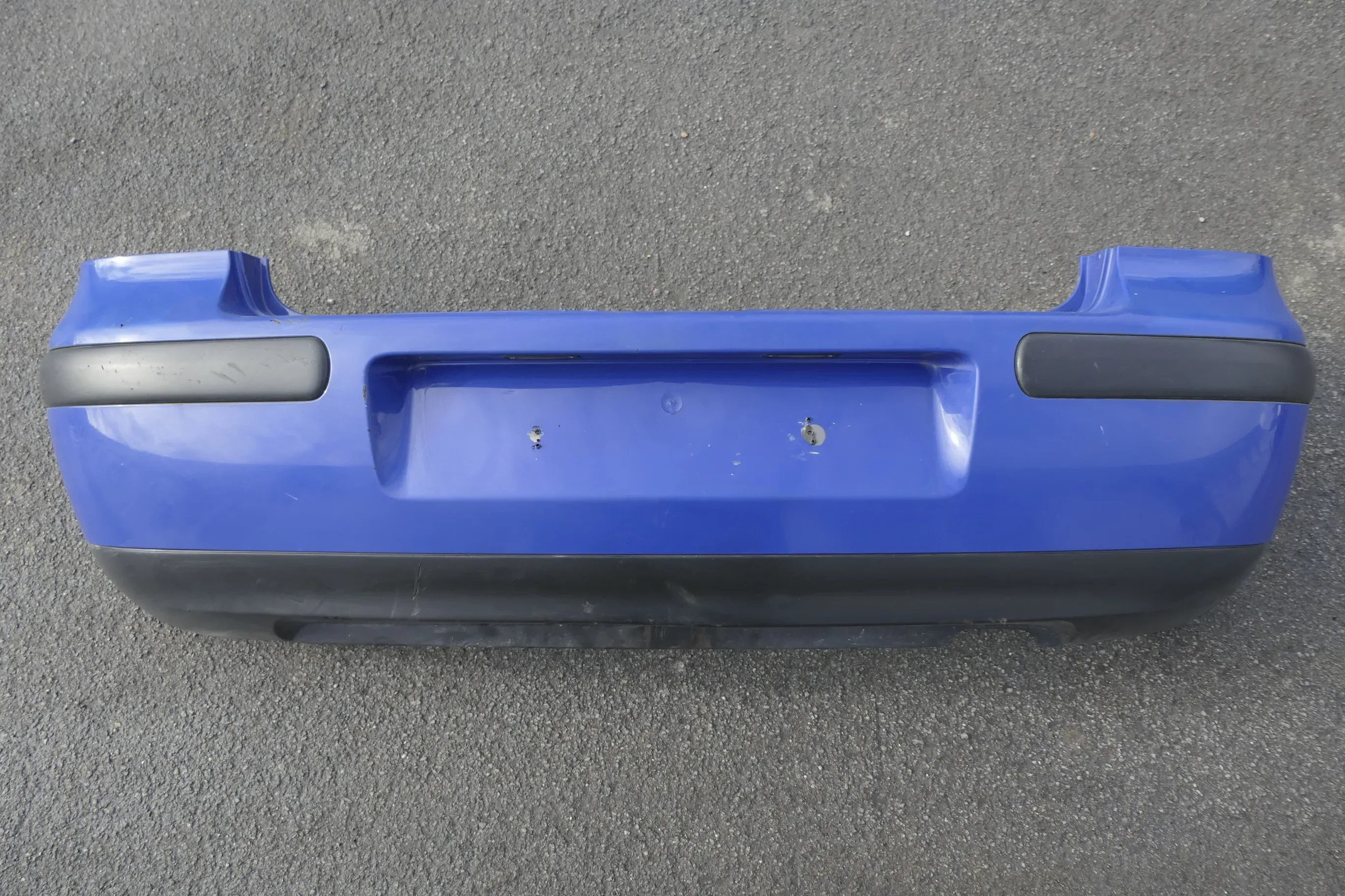 VW Golf 4 Limousine Stoßstange hinten Heckstoßstange Stoßfänger blau LW5Z jazzb - Bild 1