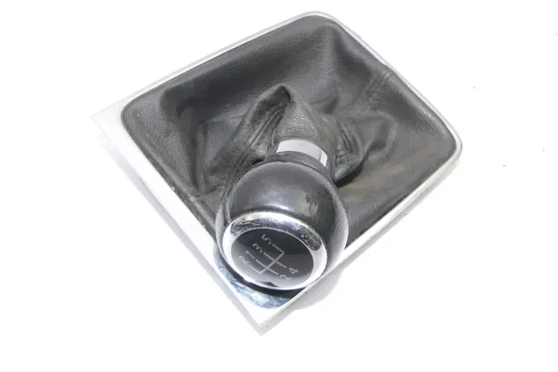 VW Passat 3C 5-Gang Schaltknauf Schaltsack Schaltung Schaltknüppel original - Bild 1