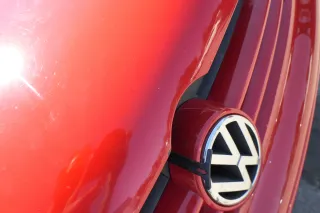 VW Golf 4 Motorhaube Haube Klappe vorne rot LP3G - Bild 4