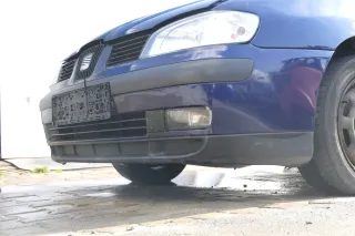 Seat Ibiza 6K Stoßstange Frontstoßstange vorne blau LB5N Facelift ab1999 Grill - Bild 4