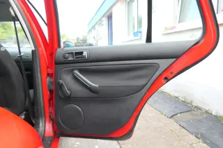 1x VW Golf 4 1J Limousine Türverkleidung Verkleidung Tür hinten rechts schwarz - Bild 1