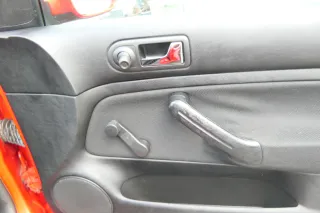 1x VW Golf 4 Bora Türverkleidung Verkleidung Tür vorne rechts 4/5-Türer schwarz - Bild 2