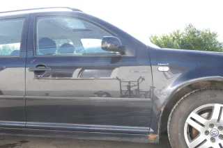 Golf 4 Bora Tür vorne rechts Beifahrertür 4/5-Türer Kombi Variant schwarz LC9Z - Bild 1