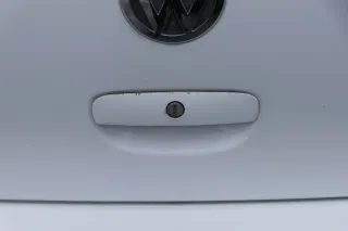 VW Polo 9N 9N3 Griff Heckkklappe Heckklappengriff weiß LB9A - Bild 1
