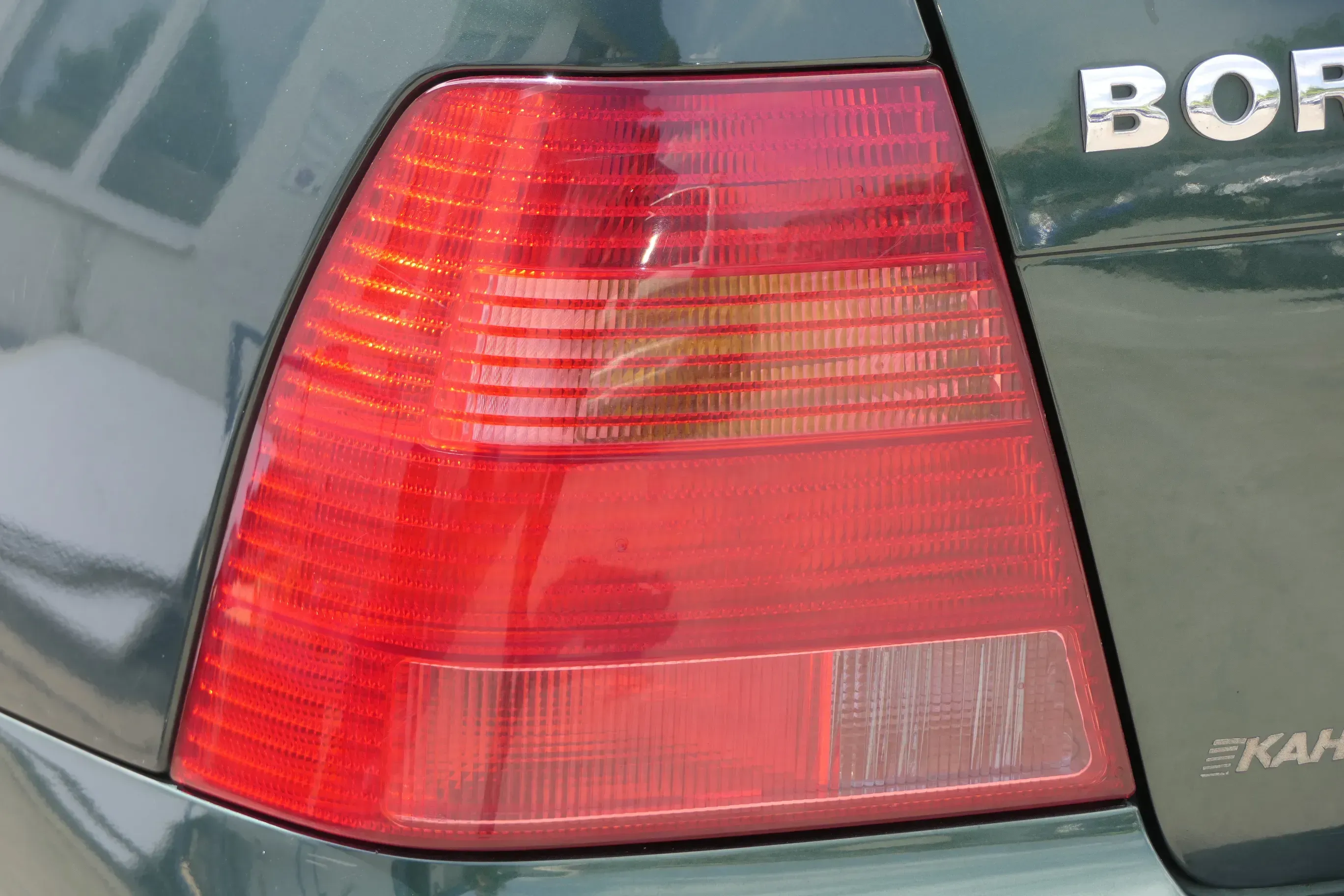 VW Bora Limousine Rücklicht Rückleuchte original hinten links 1J5945111AA 1J2 - Bild 1