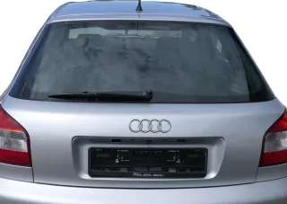 A3 8L Facelift Heckklappe Kofferraumklappe Klappe hinten silber LY7W Scheibe - Bild 1