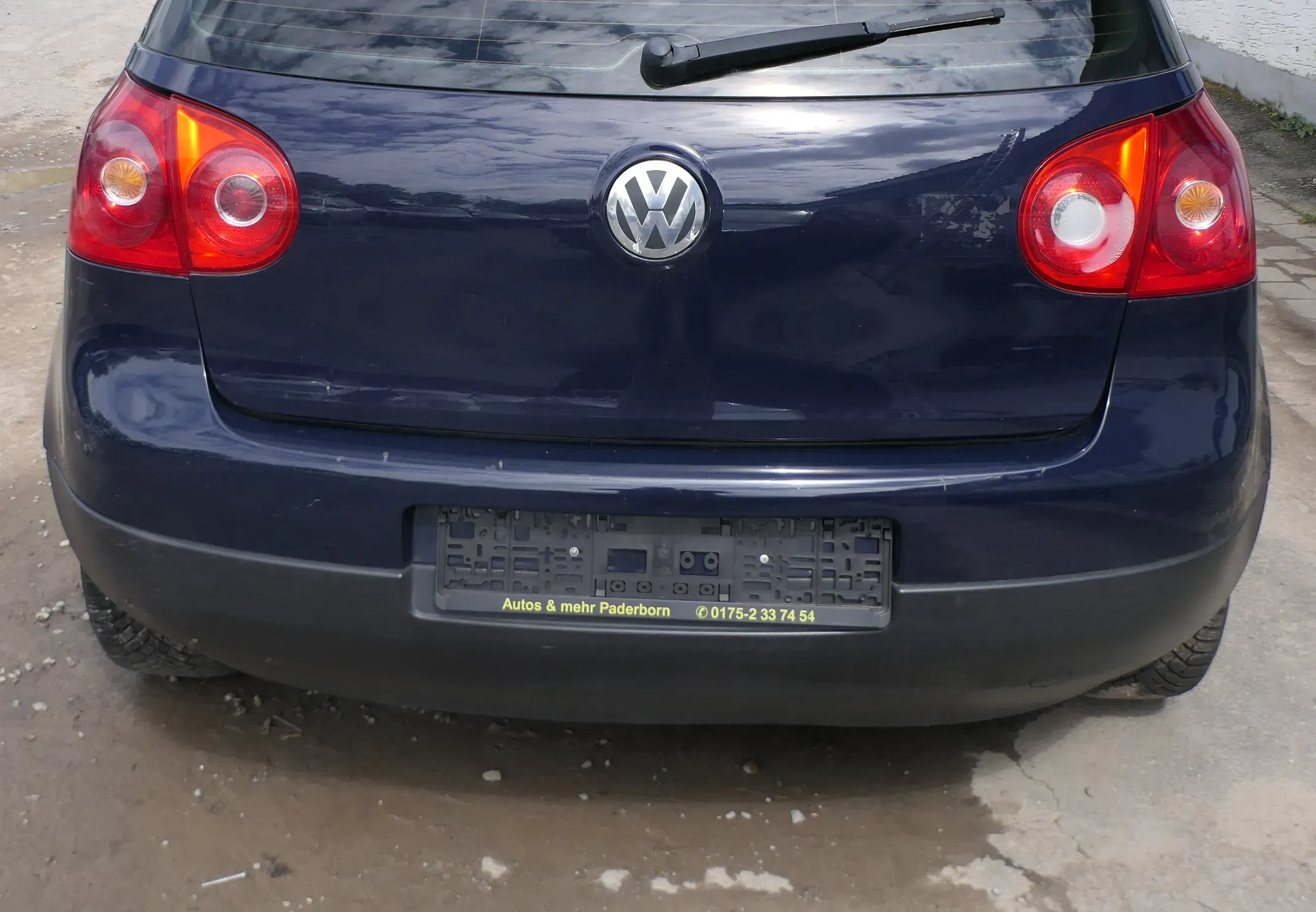 VW Golf 5 1K Limousine Stoßstange hinten Heckstoßstange blau LA5G - Bild 1