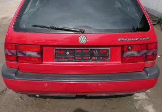 VW Passat 3A 35i Kombi Stoßstange hinten Heckstoßstange Stoßfänger rot LY3D - Bild 3