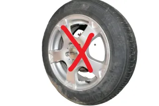 2x Golf 3 9N 6Y Reifen 185/60 R15 84H Sommerreifen 2x ca. 7-8mm NUR REIFEN M+S - Bild 1