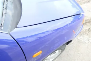 VW Polo 6N 6N1 Kotflügel vorne rechts LD5D blau lila - Bild 4