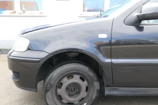 VW Polo 6N2 Kotflügel vorne links schwarz LC9Z (bis auf den Schweller) - Bild 1