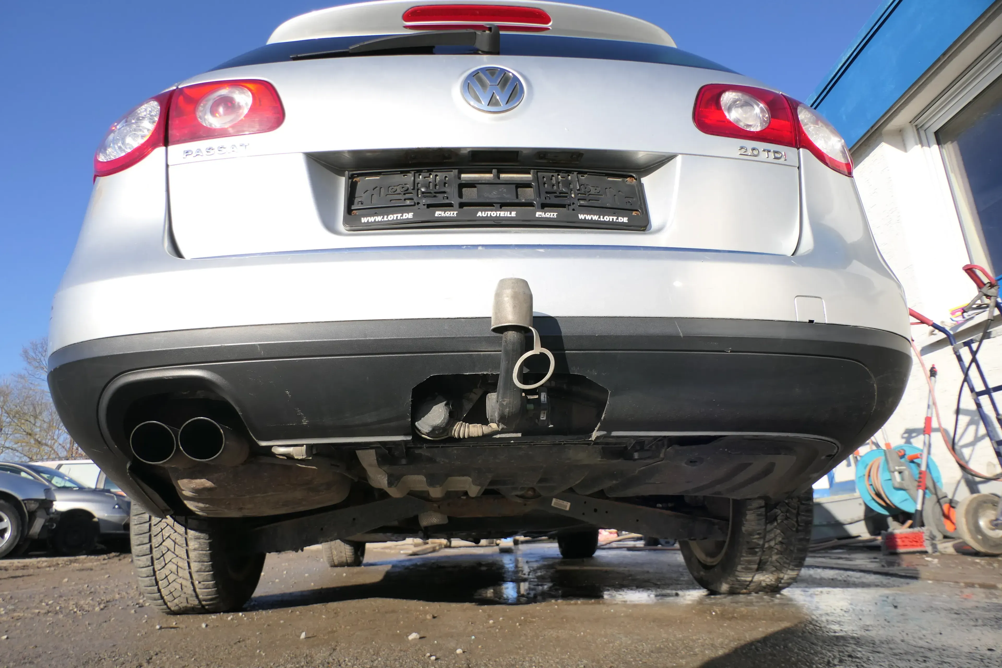 VW Passat 3C Kombi Stoßstange hinten Heckstoßstange Stoßfänger silber grau LA7W - Bild 1