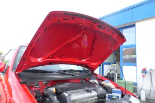 VW Polo 6N Motorhaube Frontklappe Haube vorne Klappe rot LP3G - Bild 6