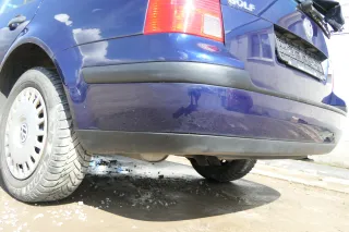 VW Golf 4 Kombi Avant Stoßstange hinten Heckstoßstange Stoßfänger blau LB5N - Bild 2