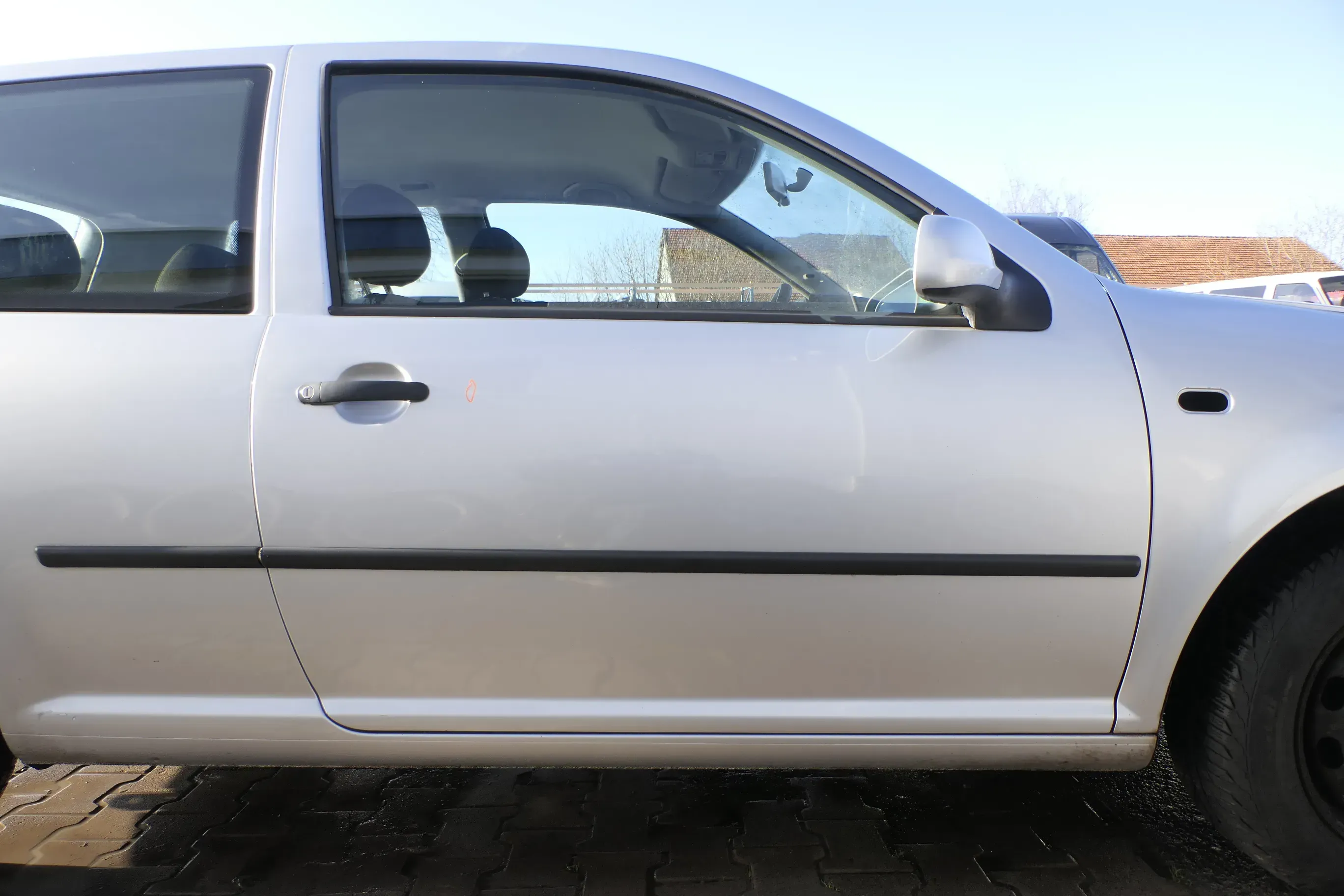 VW Golf 4 Tür vorne rechts Beifahrertür 2/3-Türer LA7W silber grau ohnAnbauteile - Bild 1