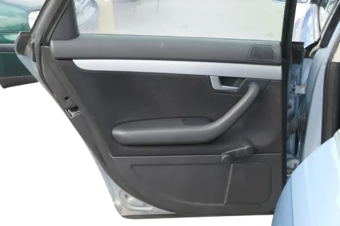 1x A4 8E B7 Türverkleidung Verkleidung Tür hinten links soul schwarz Griff Türgr