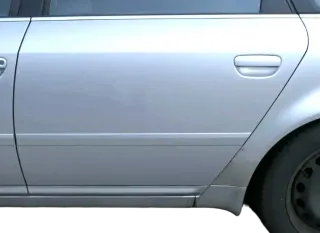 Audi A6 4B C5 Tür Türblatt hinten links nur Türblatt silber LY7W -ohneAnbauteile - Bild 1