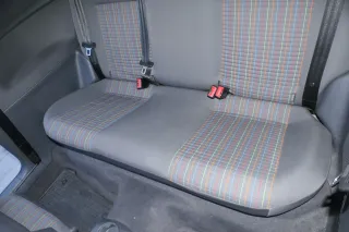 VW Polo 9N 9N3 Sitz Rückbank Sitzfläche Sitze 3 Punkt Gurt hinten mit Kopfstütze - Bild 10