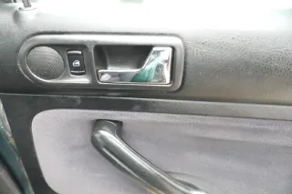 1x VW Golf 4 1J Limousine Türverkleidung Verkleidung Tür hinten rechts schwarz - Bild 2