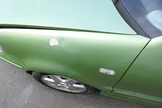 VW Polo 6N2 Kotflügel vorne links grün LA6M (bis auf den Schweller) - Bild 6