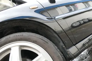 VW Polo 6N 6N1 Kotflügel vorne links schwarz L041 - Bild 7