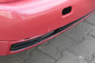 VW Polo 6N Stoßstange vorne 2-geteilte Frontstoßstange rot braun LC3M Stoßfänger - Bild 6