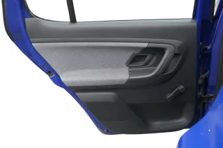 1x Skoda Fabia 5J Stufenheck Türverkleidung Verkleidung Tür hinten links Griff - Bild 1