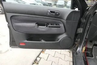 VW Golf 4 Limousine Türverkleidung Verkleidung Tür vorne hinten links rechts 4x - Bild 7