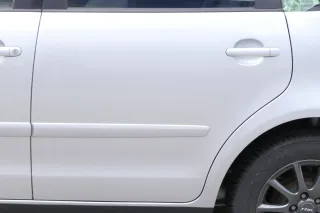 VW Polo 9N 9N3 Tür hinten links 4/5-Türer grau silber LA7W -ohne Anbauteile - Bild 3