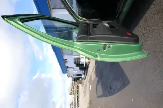 VW Golf 4 Tür vorne links Fahrertür 2/3-Türer grün LA6P ohneAnbauteile - Bild 9