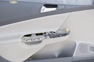 VW Passat 3C Variant 4x Türverkleidung Verkleidung Tür Leder latte macchiato sch - Bild 9