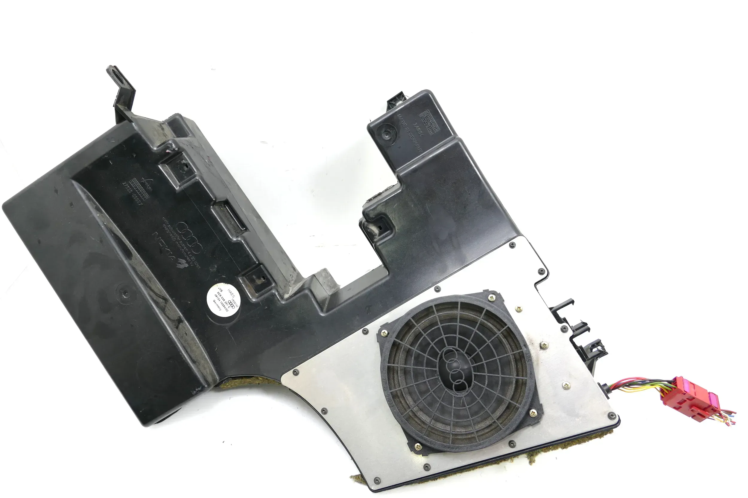 Audi A4 Avant Kombi Subwoofer 8D9035381C Lautsprecher Bassbox Nokia - Bild 1