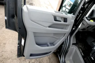 VW Crafter 7C MAN TGE Türverkleidung Verkleidung Tür vorne links grau - Bild 2