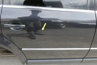 VW Passat 3B 3BG Limousine Tür hinten rechts schwarz LC9Z chrom ohne Anbauteile - Bild 3