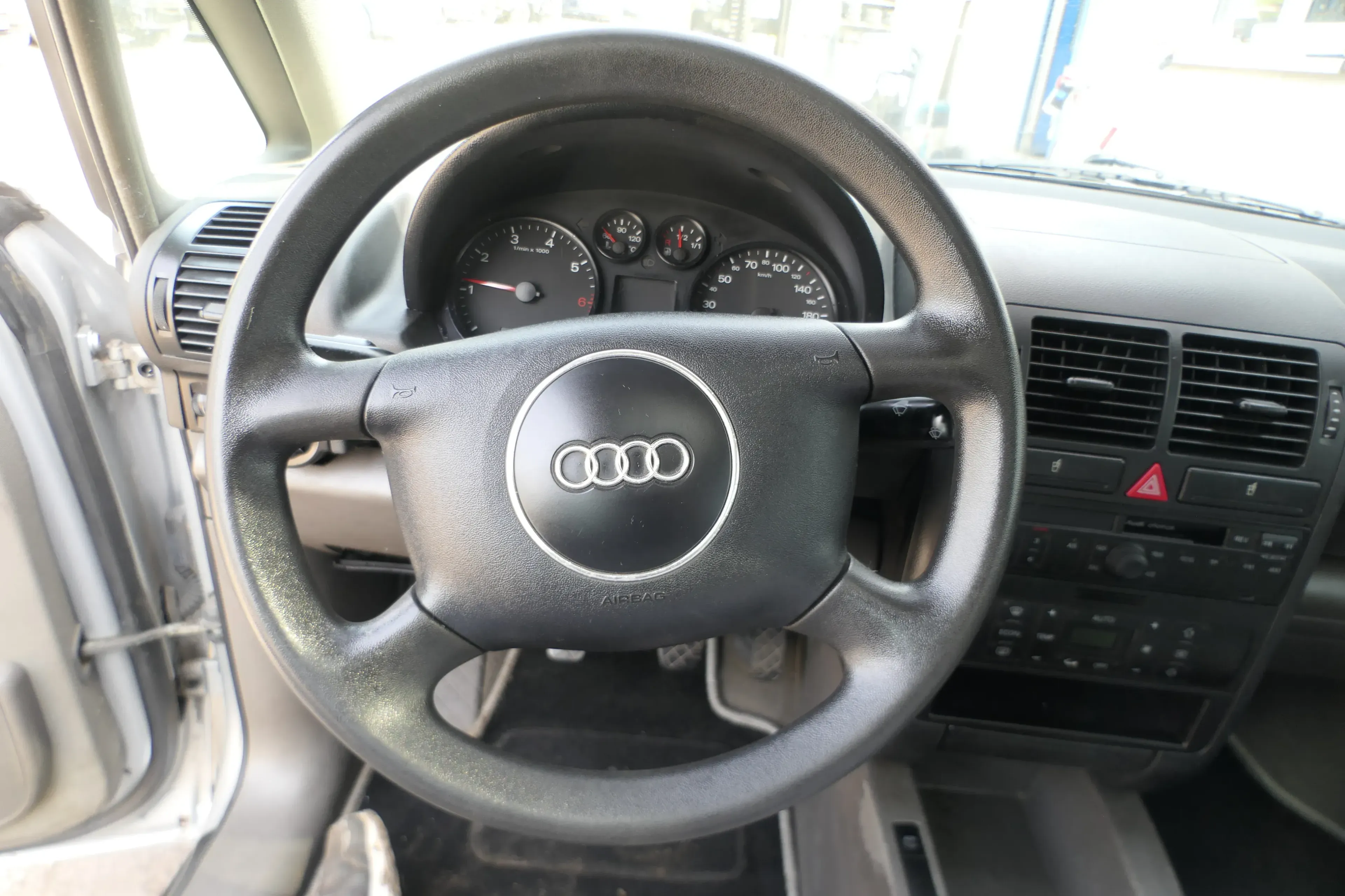 Audi A4 B5 A6 4B A8 Lenkrad 8Z0419091BE ohne Airbag schwarz - Bild 1