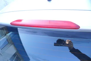 VW Polo 9N3 Fun Heckklappe Kofferraumklappe Klappe hinten Scheibe silber LA7W - Bild 2