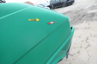 VW T4 kurze Version Kotflügel vorne rechts grün Polizei - Bild 3