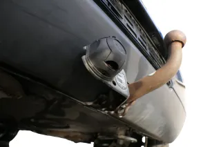 VW Lupo Stoßstange hinten Heckstoßstange Stoßfänger schwarz L041 - Bild 3