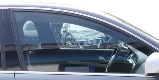 Audi A6 4F vorne rechts Fenster NUR Scheibe in Tür Fensterscheibe - Bild 1