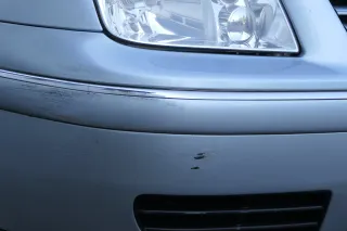 VW Bora Stoßstange vorne Frontstoßstange Stoßfänger vorn blau LB5S - Bild 5