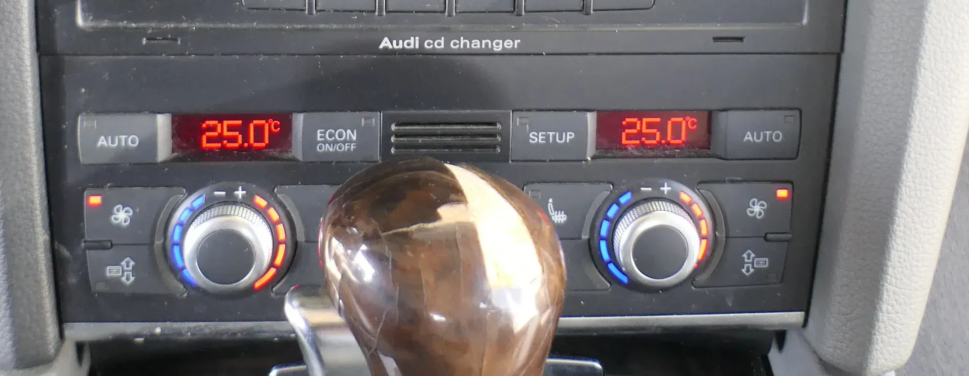 Audi Q7 4L Steuergerät Klimaanlage Klimabedienteil Climatronic - Bild 1