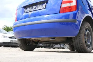 Skoda Fabia 6Y Schrägheck Stoßstange hinten Heckstoßstange blau LF5K - Bild 4