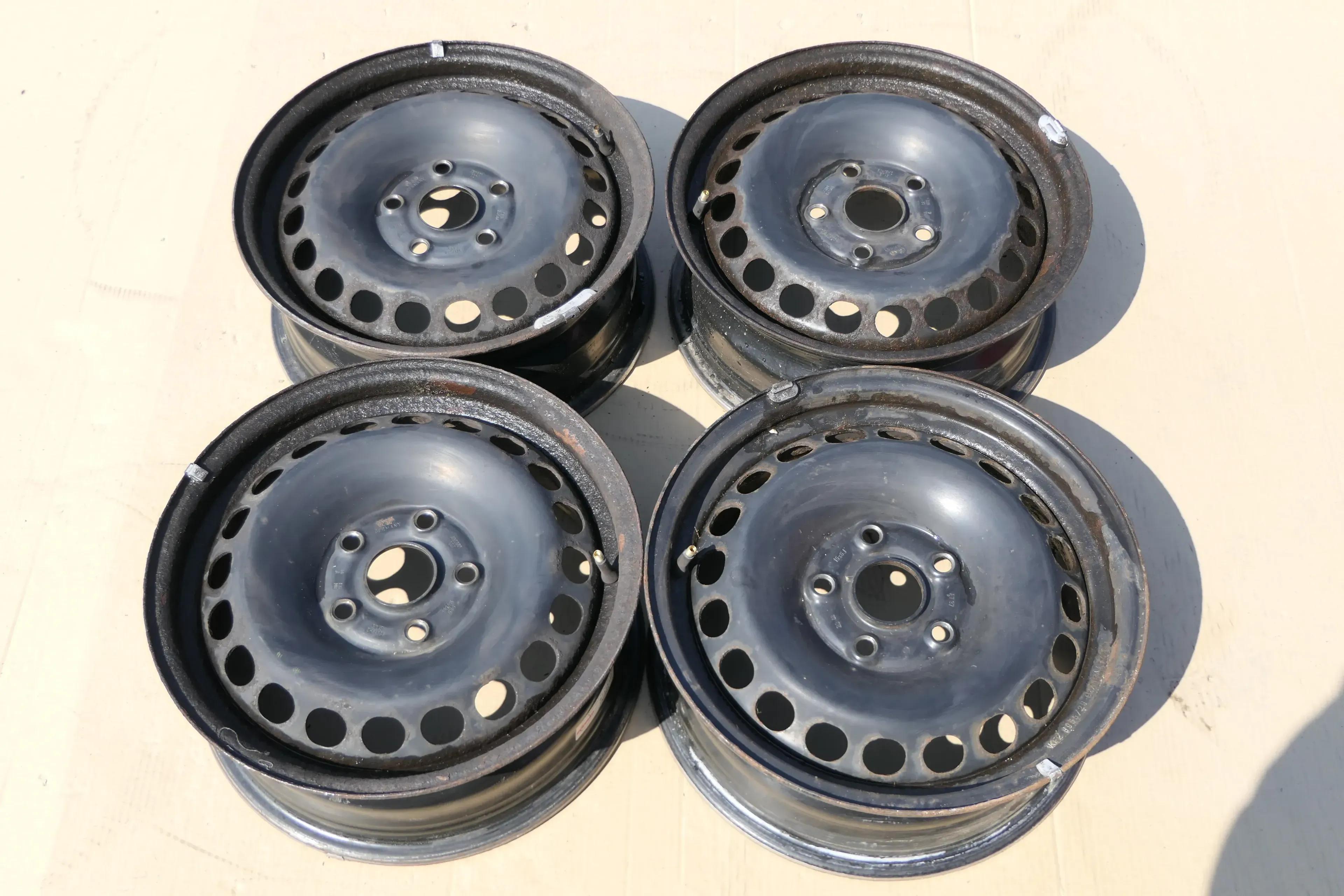 4x Audi A4 B5 A6 4B Passat 3BG Felgen Felge für 195/65 R15 91T -  4B0601027 - Bild 1