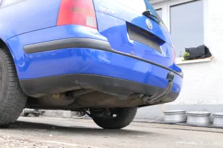 VW Golf 4 Kombi Avant Stoßstange hinten Heckstoßstange Stoßfänger LW5Z blau - Bild 6