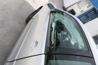 VW Polo 9N 9N3 Tür vorne links Fahrertür 2/3-Türer silber LA7W -ohne Anbauteile - Bild 2