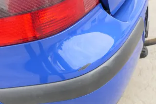VW Golf 4 Limousine Stoßstange hinten Heckstoßstange Stoßfänger blau LW5Z - Bild 8