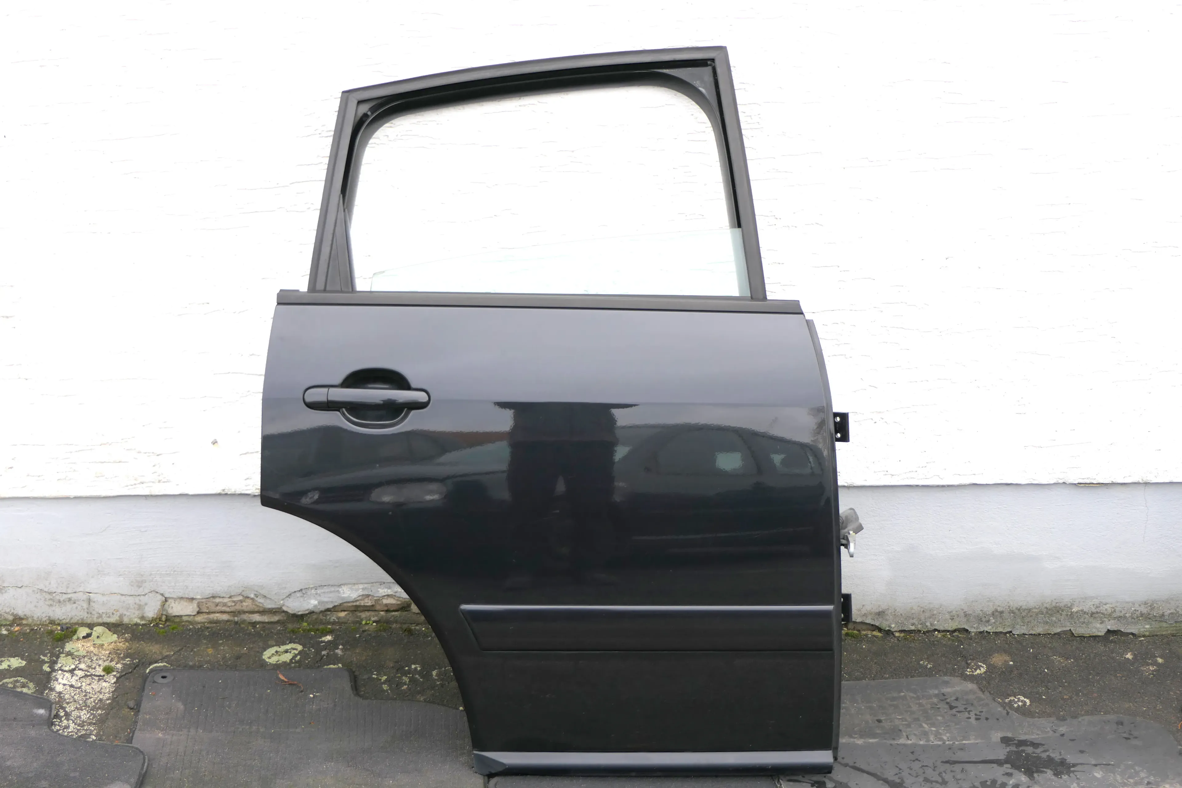 Audi A2 8Z Tür hinten rechts schwarz LZ9W -mit Rahmen + Scheibe - Bild 1