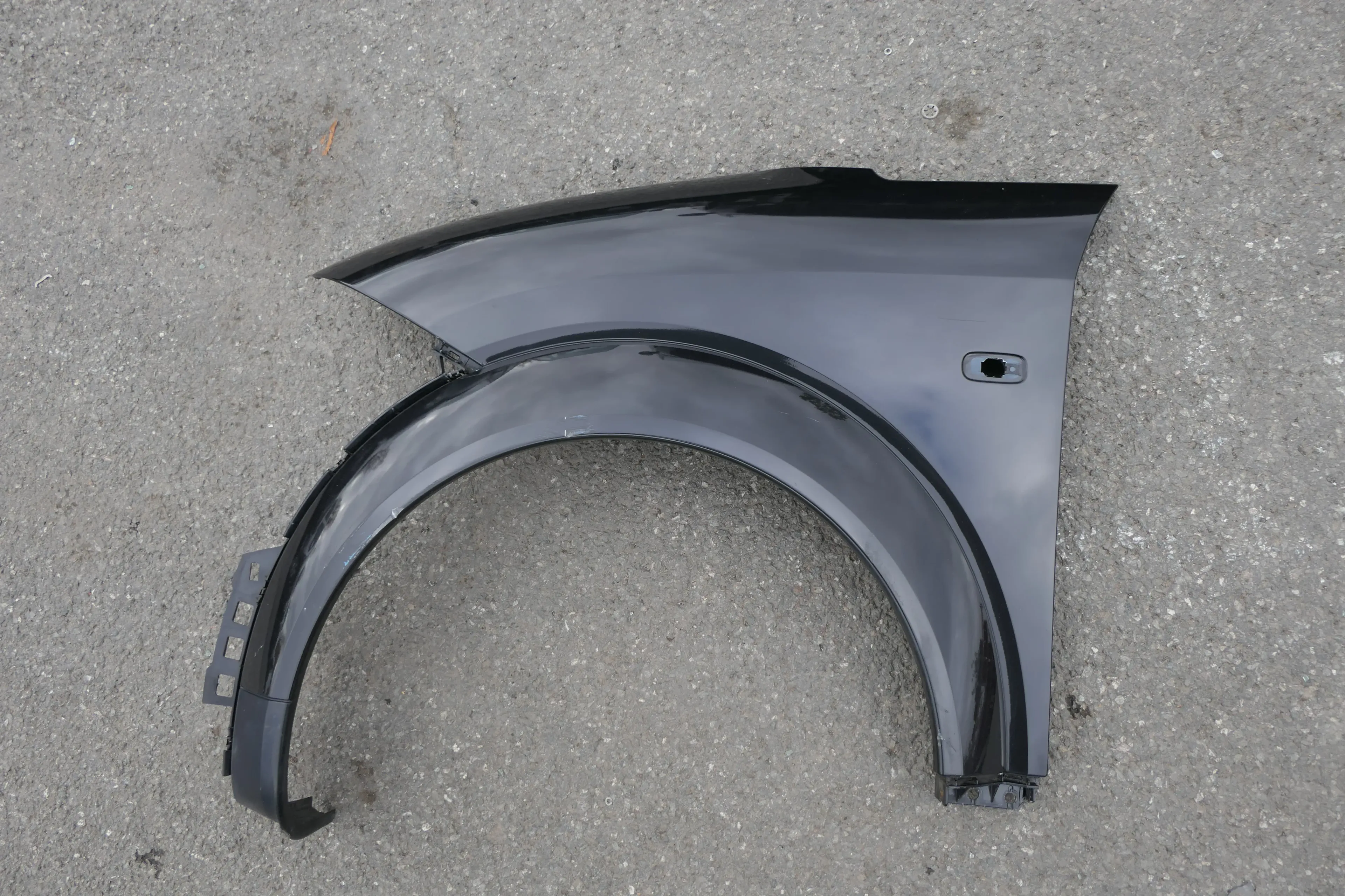 Audi A2 8Z Kotflügel vorne links schwarz LZ9W - Bild 1