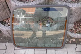 VW Caddy 9K Seat Inca nur Scheibe für Tür hinten links Heckklappe Hecktür - Bild 1